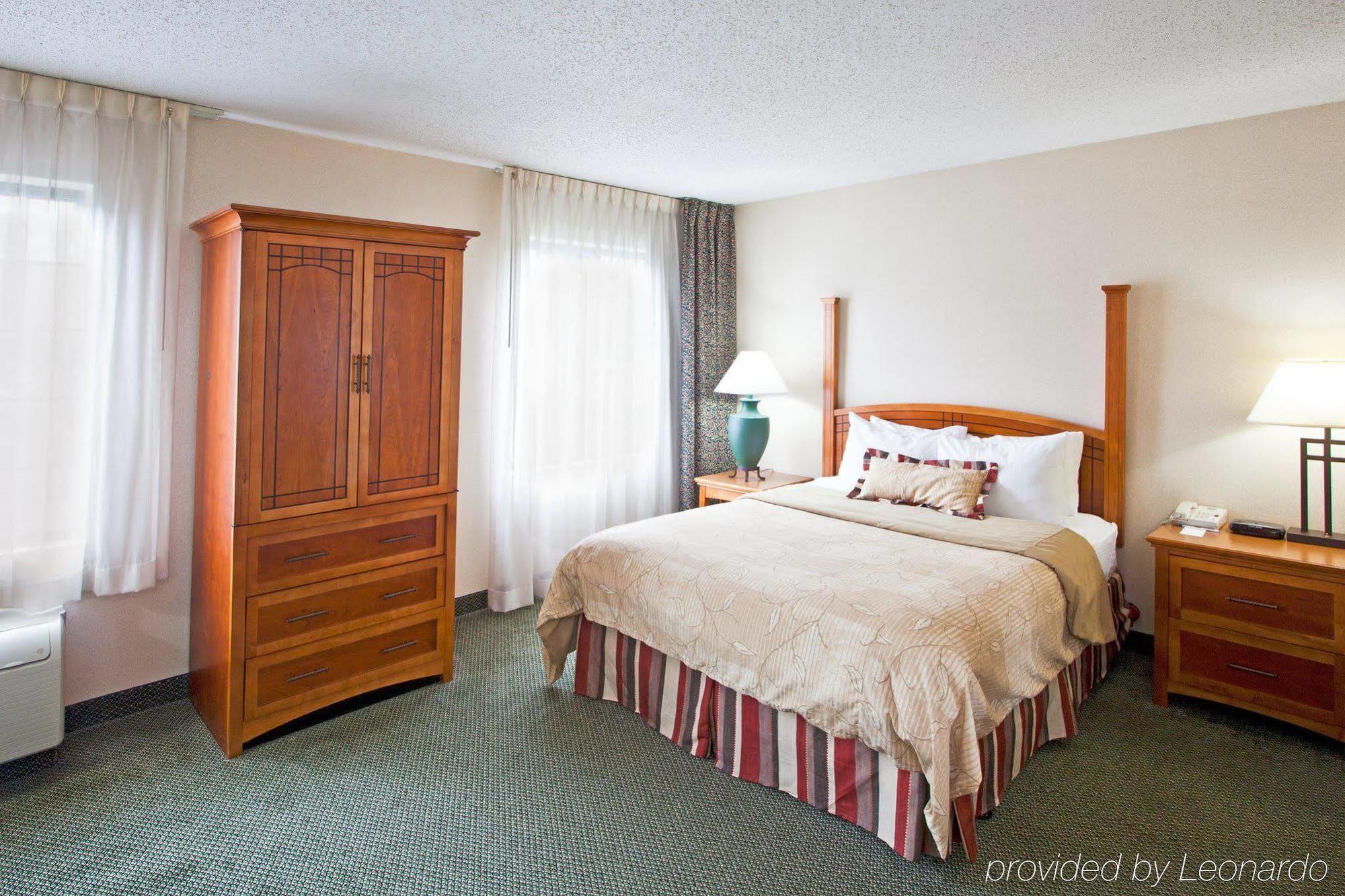 Staybridge Suites Detroit-Utica By Ihg Zimmer foto